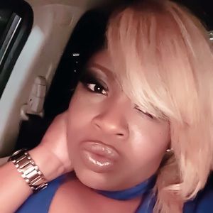 Meet your Posher, Renee